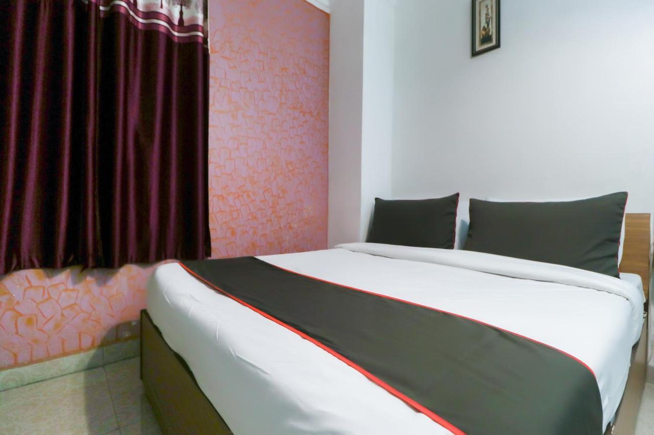 Oyo 13365 Hotel Teg Royal Amritsar Exterior photo